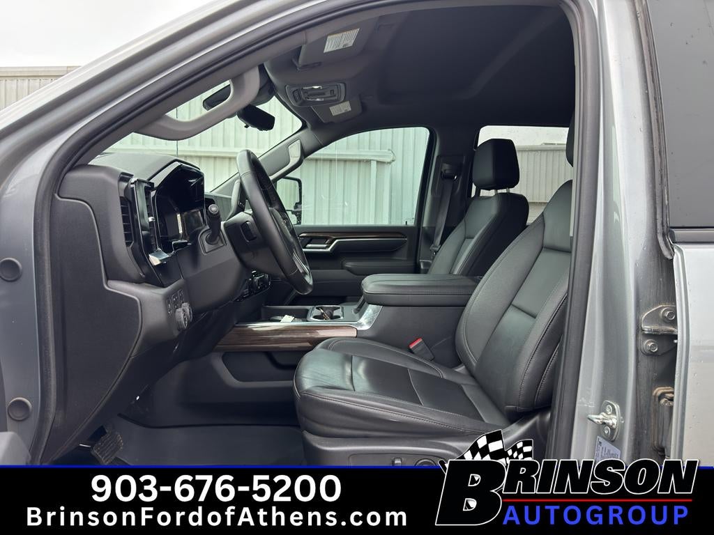 2025 Chevrolet Silverado LT