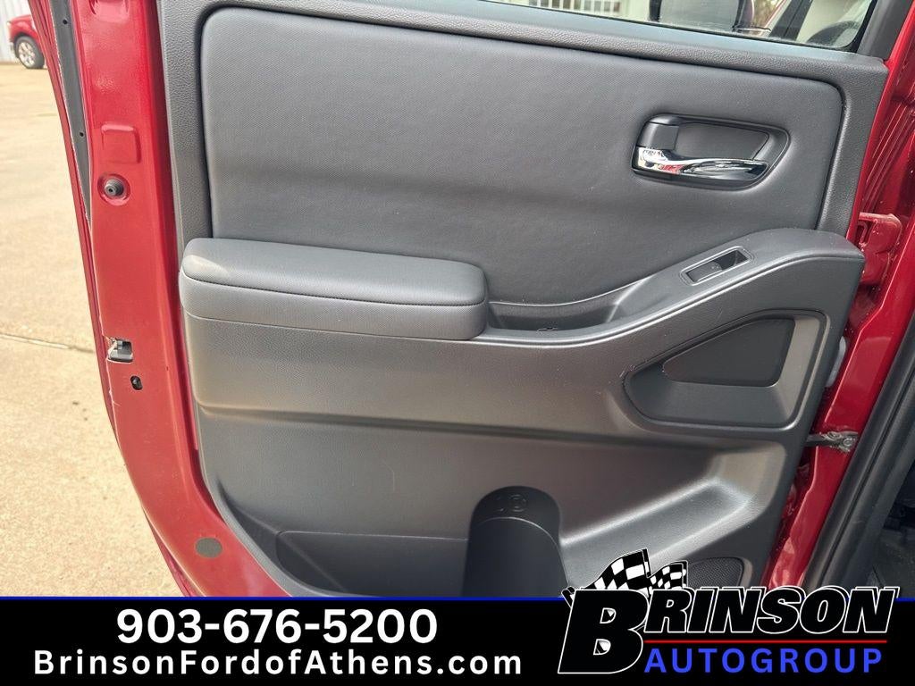 2023 Nissan Frontier SV