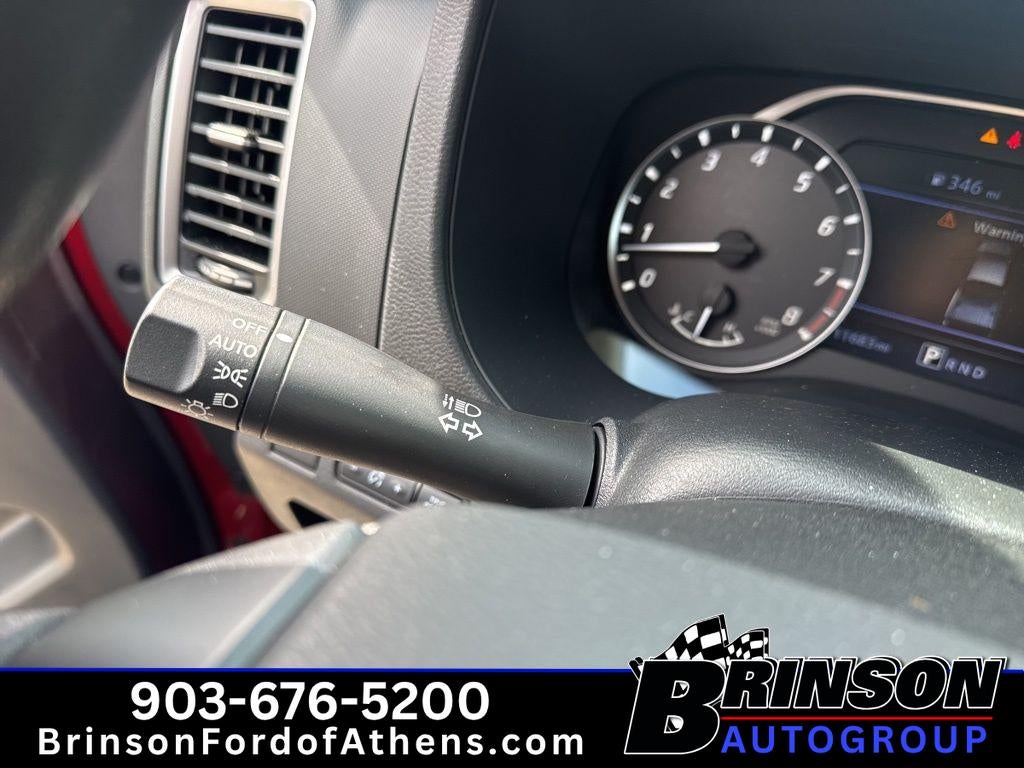 2023 Nissan Frontier SV