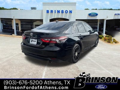 2022 Toyota Camry LE