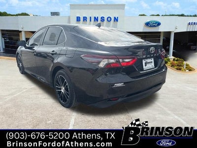 2022 Toyota Camry LE