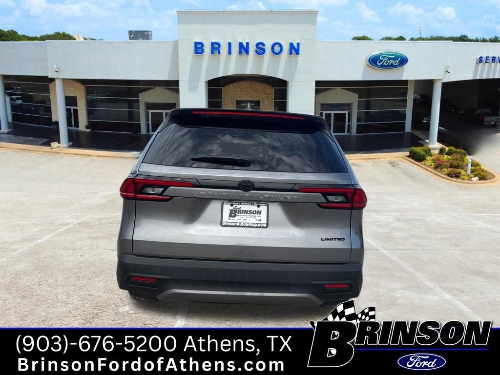 2025 Toyota Grand Highlander Base