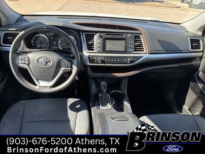 2019 Toyota Highlander LE
