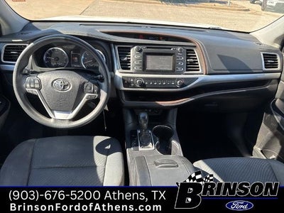 2019 Toyota Highlander LE