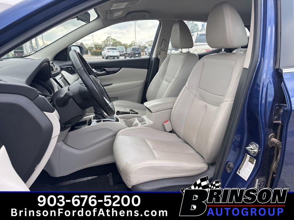 2022 Nissan Rogue Sport SL